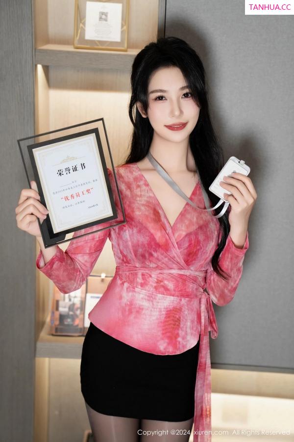 陈若依 抖娘利世 [XiuRen]高清写真图 2024.03.21 No.8269 利世 黑丝美腿第10张图片